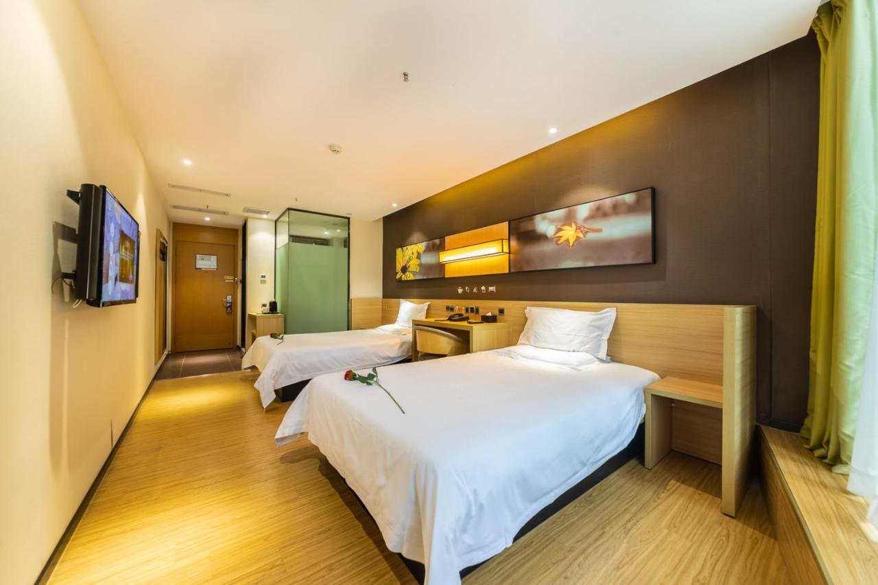Iu Hotel Chongqing Jiefangbei Экстерьер фото